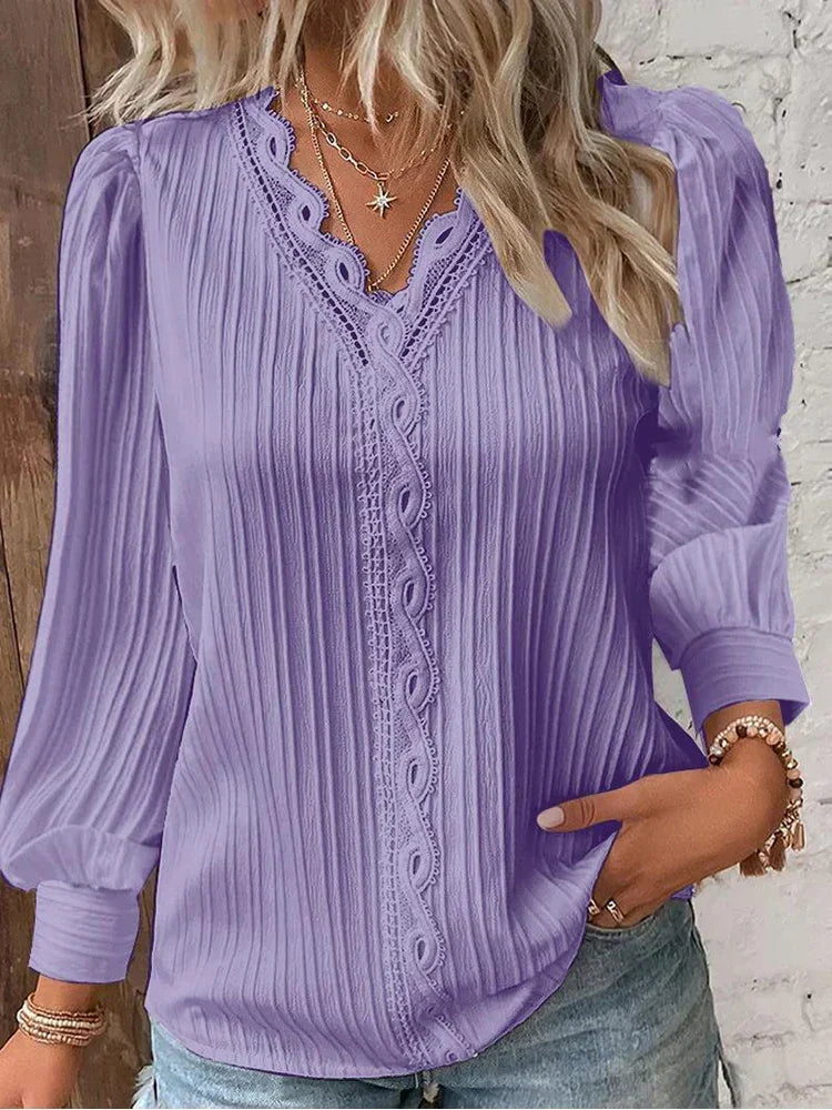 Sam | Blouse with Chiffon and Lace Details